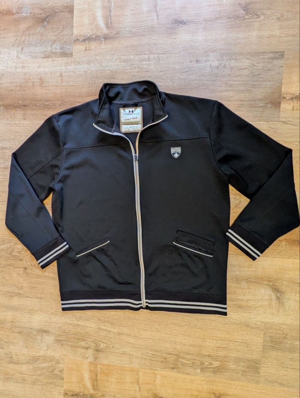 Roots Men’s Black Zip-Up Sweater Jacket with Gray Trim XXL